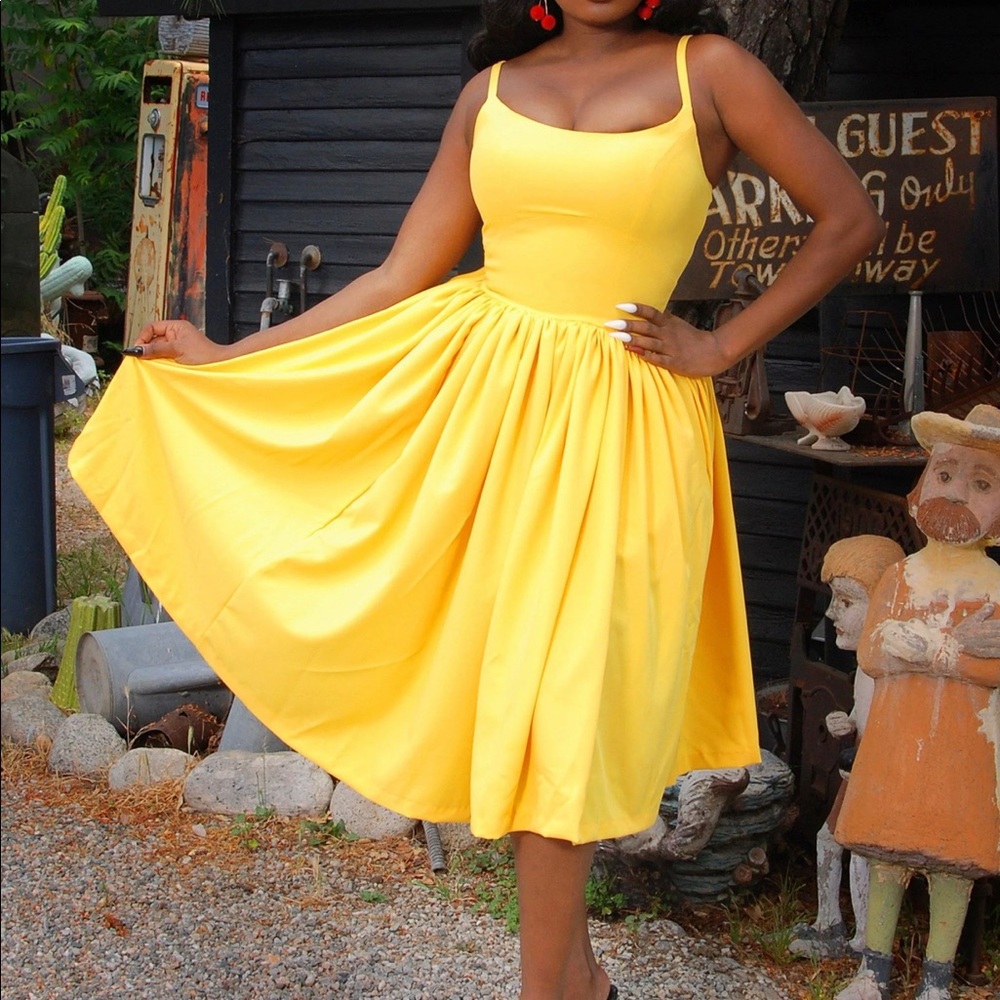 BNWT Yellow PUG Jenny Dress